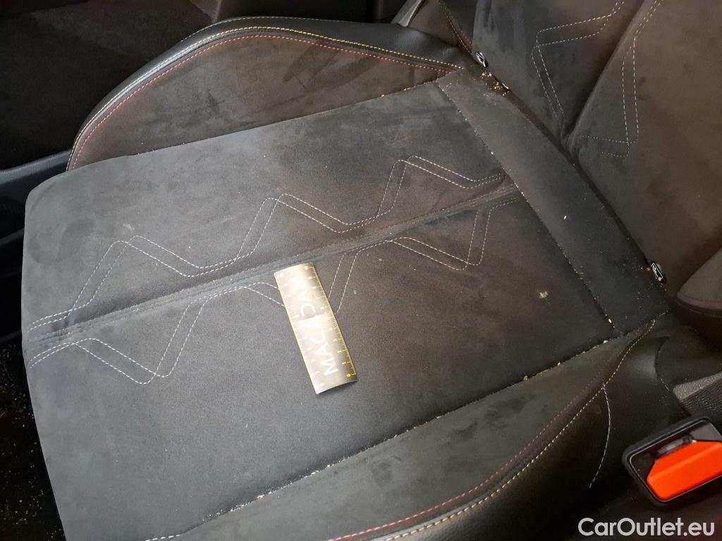  DS  DS7 DS DS 7 Crossback / 2017 / 5P / SUV E-TENSE 225 PERFORMANCE Line #25