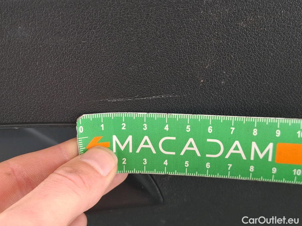  Bmw  Serie 1 BMW Série 1 / 2019 / 5P / Berline 116d DKG7 Business Design #11