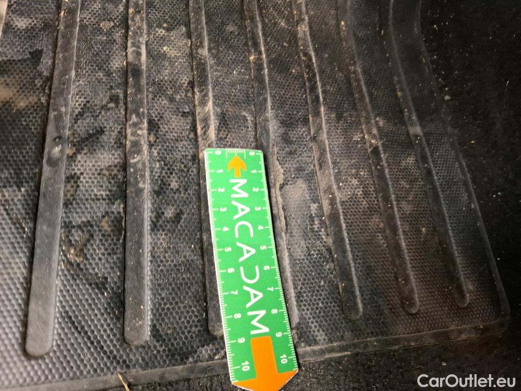  Citroen  C4 CITROEN  X / 2022 / 4P / Berline PureTech 130 S&S EAT8 Feel Pack #6