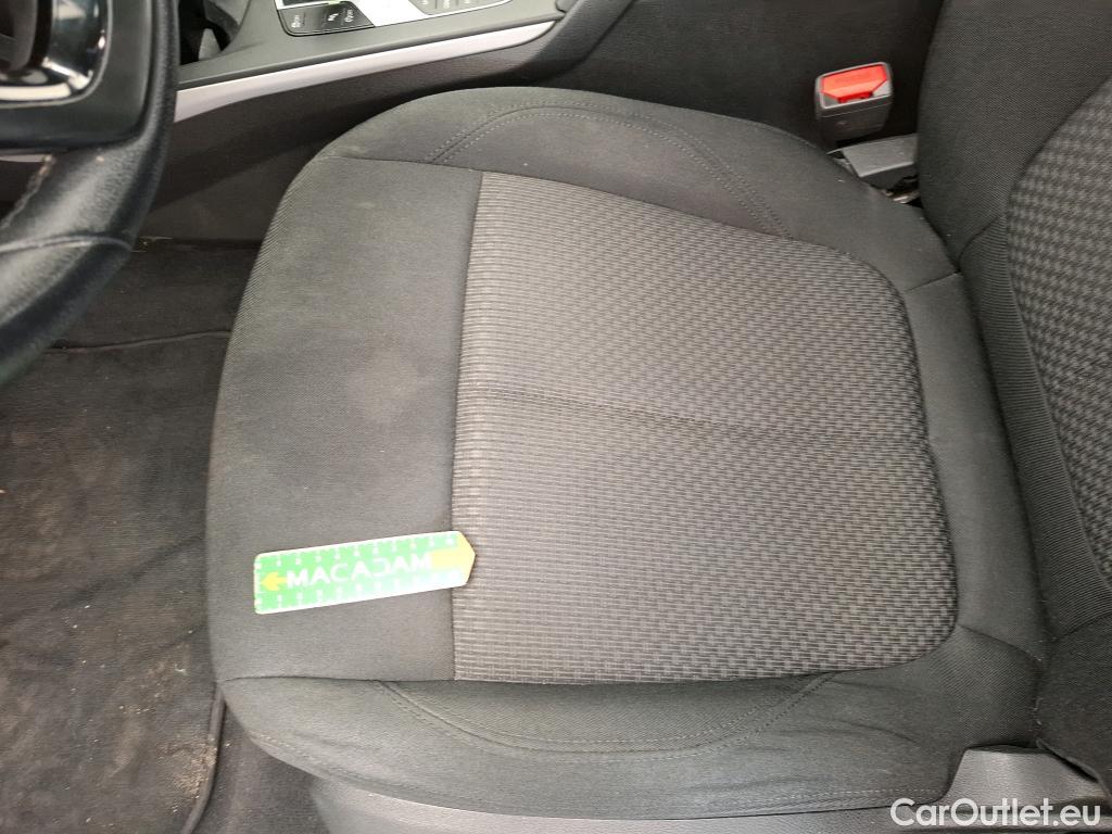  Bmw  Serie 1 BMW Série 1 / 2019 / 5P / Berline 116d DKG7 Business Design #13