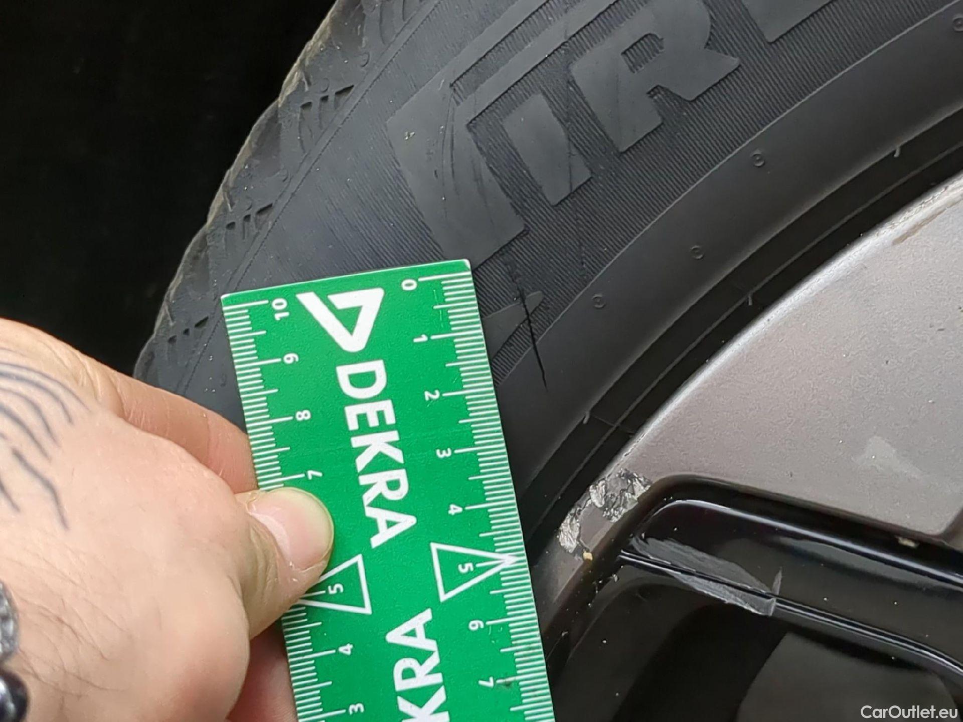  Citroen  C4  X Feel Pack 1.2 PureTech 130CV BVA8 6E #3