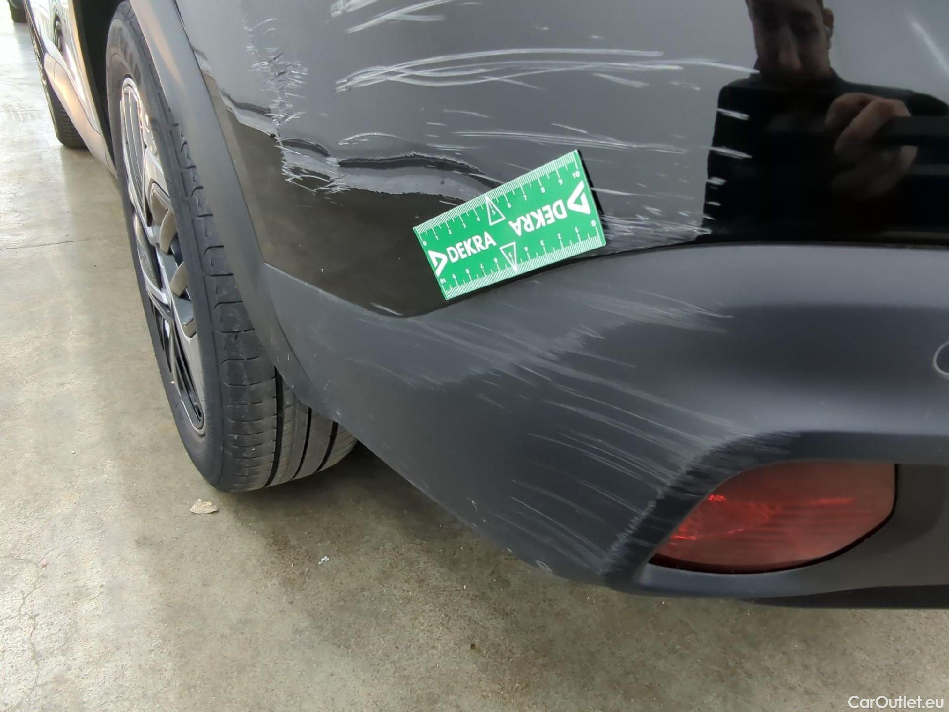  Citroen  C4  X Feel Pack 1.2 PureTech 130CV BVA8 6E #18