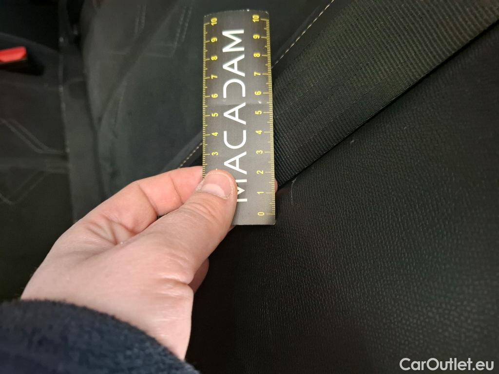  DS  DS7 DS DS 7 Crossback / 2017 / 5P / SUV E-TENSE 225 PERFORMANCE Line #20