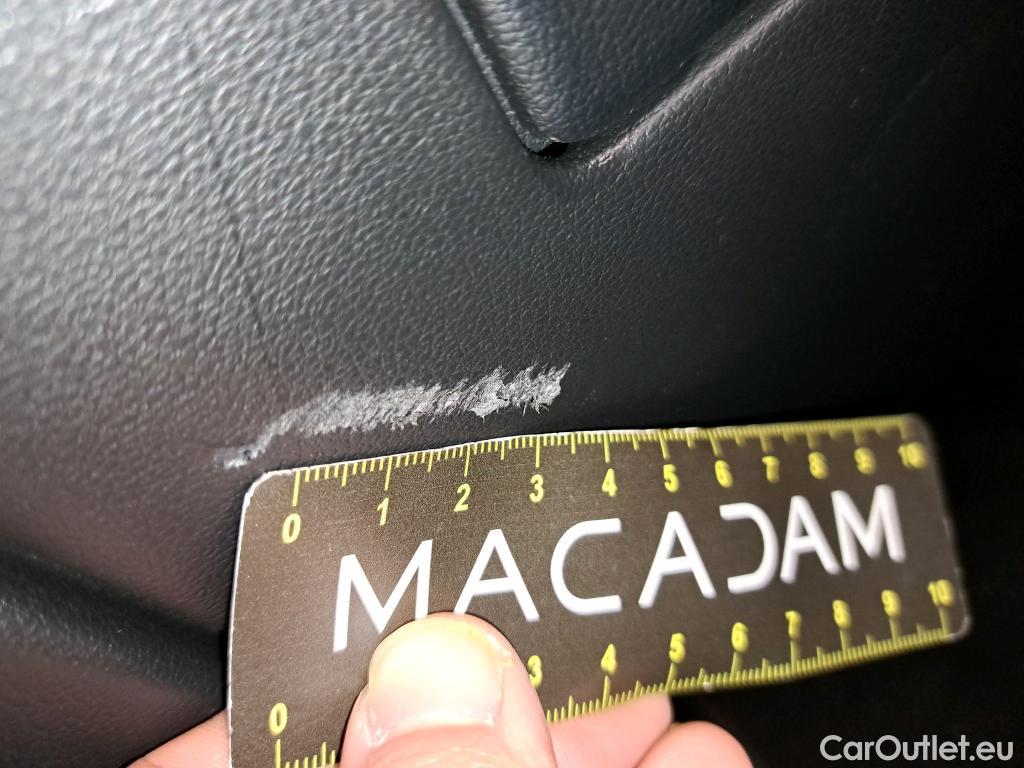  Hyundai  Tucson  Business Mild-Hybrid 2WD 1.6 CRDI 135CV BVA7 E6d #4