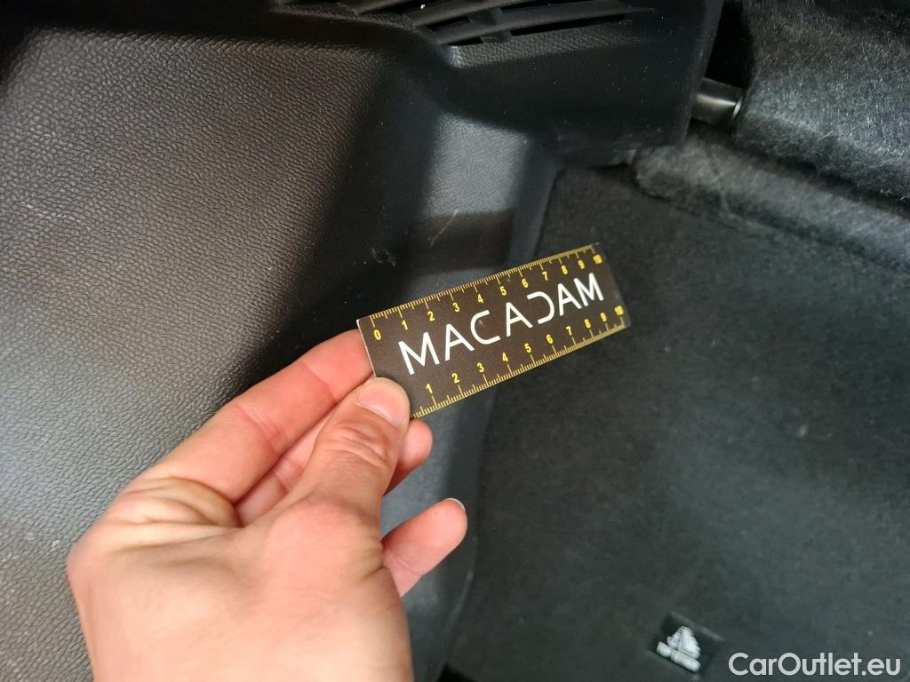  Peugeot  2008  Allure Business 1.5 HDi 130CV BVA8 E6d #40