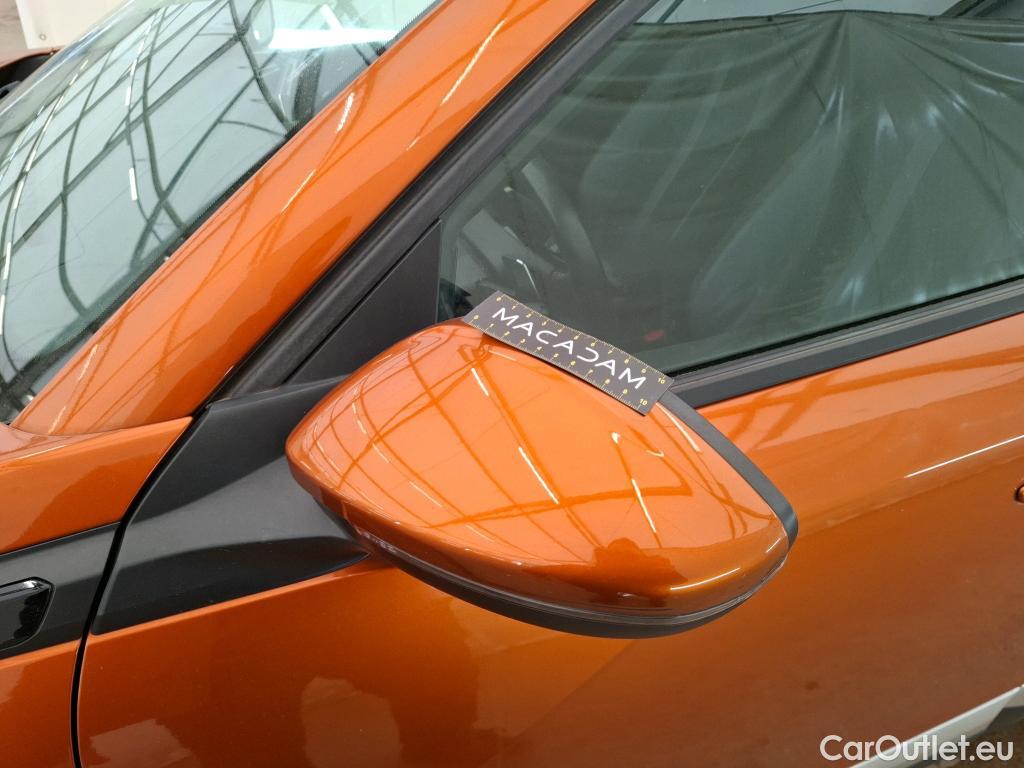  Peugeot  2008  Allure Business 1.5 HDi 130CV BVA8 E6d #30