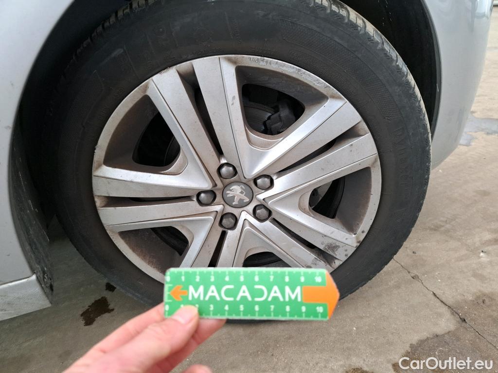  Peugeot  208  Style 1.2 PureTech 80CV BVM5 E6 #4