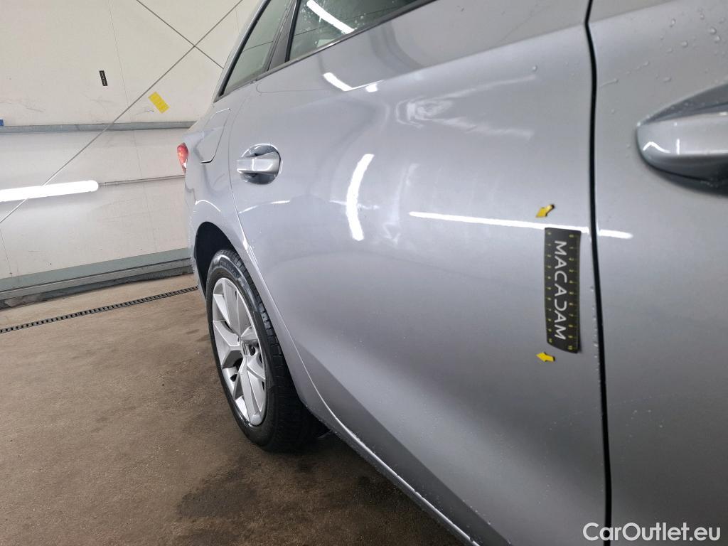  Seat  Leon SEAT  Sportstourer / 2020 / 5P / Break 2.0 TDI 150 DSG S&S Style Business #1