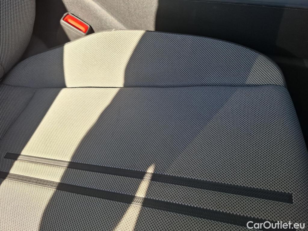  Seat  Leon SEAT  Sportstourer / 2020 / 5P / Break 2.0 TDI 150 DSG S&S Style Business #35