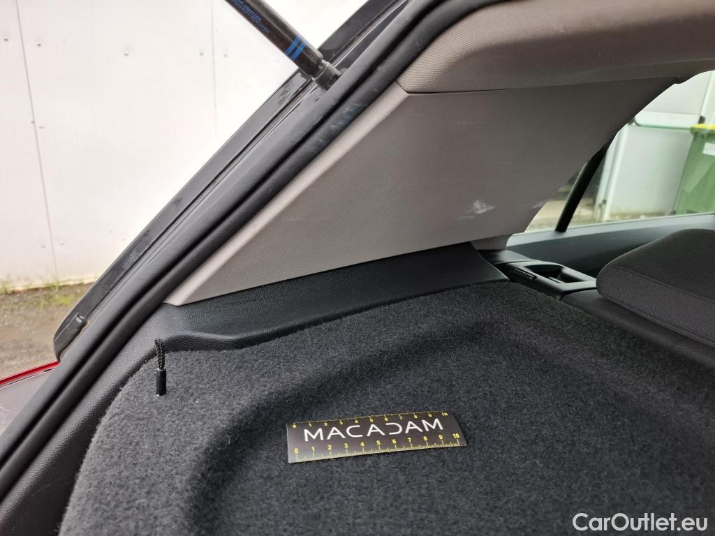  Volkswagen  Golf  VOLKSWAGEN / 2020 / 5P / Berline 2.0 TDI SCR 115 BVM6 Life Busi 1st #22