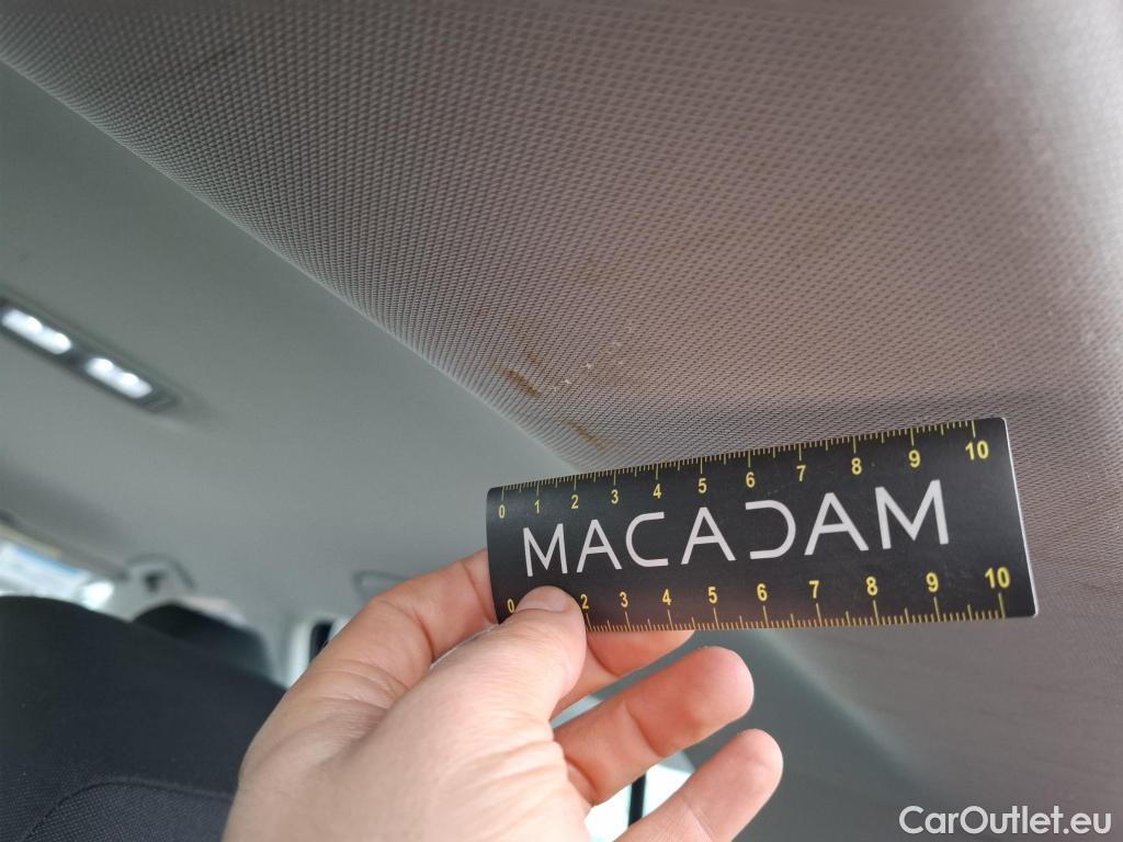  Volkswagen  Golf  VOLKSWAGEN / 2020 / 5P / Berline 2.0 TDI SCR 115 BVM6 Life Busi 1st #19