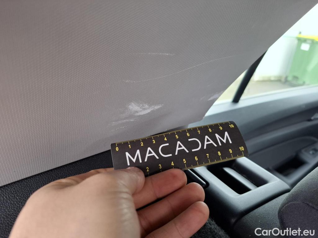  Volkswagen  Golf  VOLKSWAGEN / 2020 / 5P / Berline 2.0 TDI SCR 115 BVM6 Life Busi 1st #24