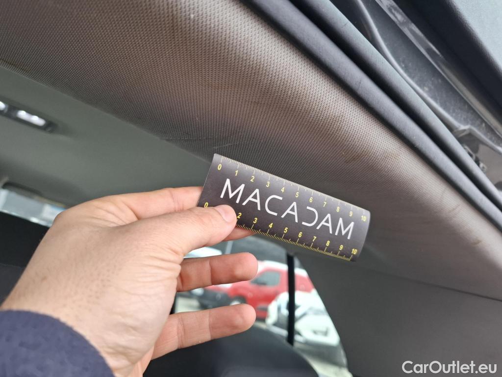  Volkswagen  Golf  VOLKSWAGEN / 2020 / 5P / Berline 2.0 TDI SCR 115 BVM6 Life Busi 1st #16