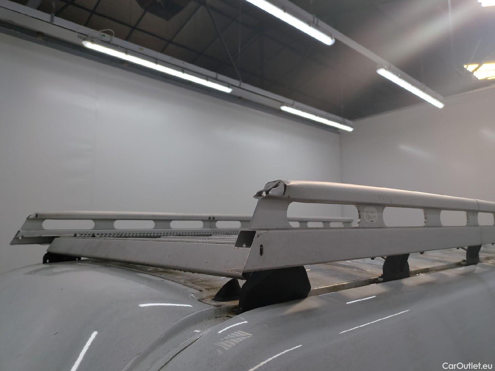  Renault  Trafic RENAULT  / 2019 / 4P / Fourgon tole FG GCF L2H2 1200 Energy dCi 145 E6 #15