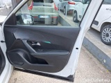  Peugeot  2008 PEUGEOT  / 2019 / 5P / CROSSOVER BLUEHDI 130 EAT8 ALLURE PACK S/S AUT. #37