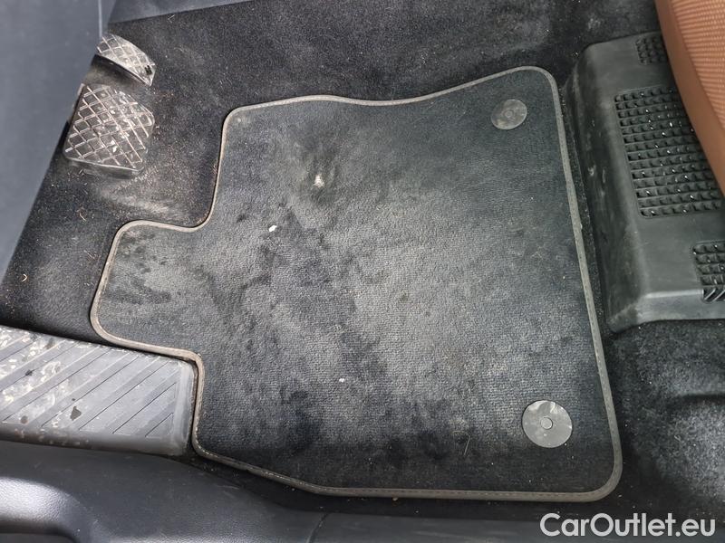  Skoda  Superb  Combi (3T5)(2010) Supe.FL2.0TDI 110 L&K AT #2