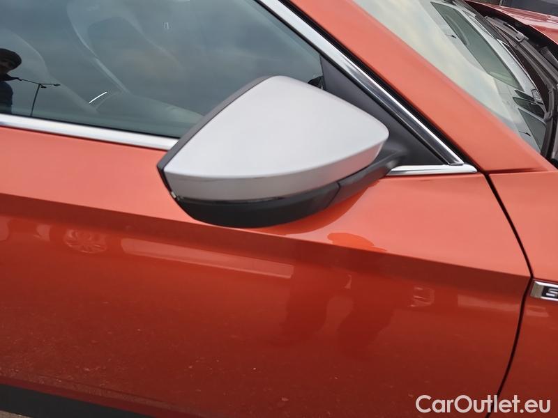  Skoda  Superb  Combi (3V5)(2015) Su.c.2.0TDI 147 Scout 4x4 Aut #8