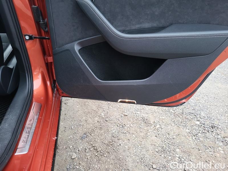  Skoda  Superb  Combi (3V5)(2015) Su.c.2.0TDI 147 Scout 4x4 Aut #12