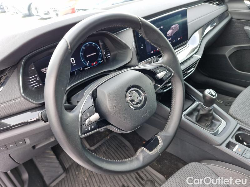  Skoda  Octavia  Combi (NX3)(2020) Oct.Combi 1.0TSI 81 Style #5
