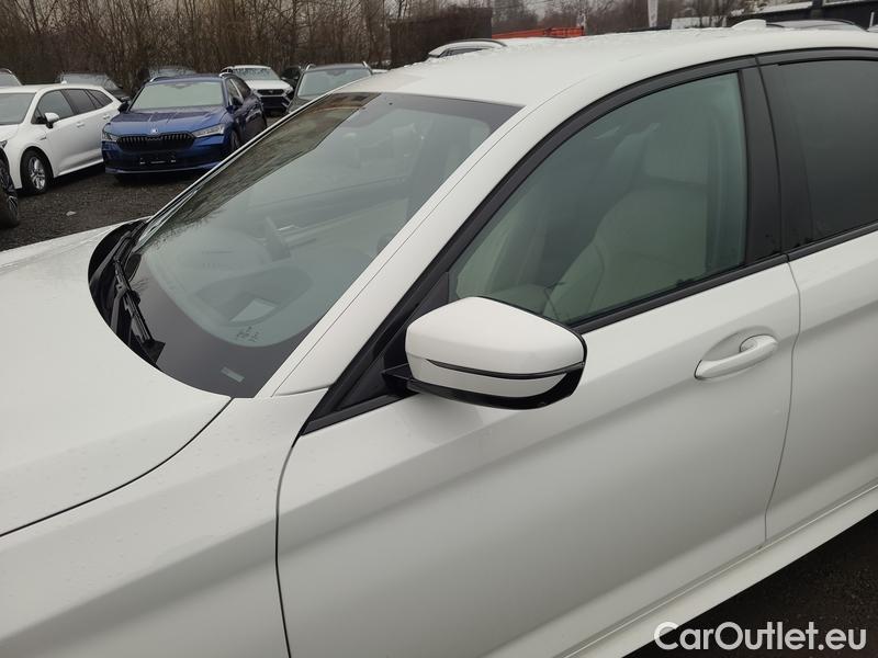  Bmw  Serie 5  Lim. (G30)  (2016->) 540i xDrive AT #4