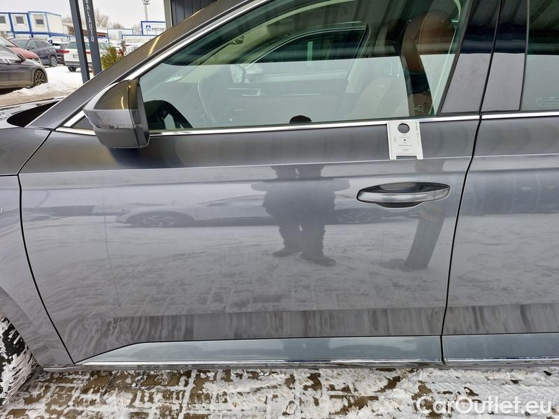  Skoda  Superb  Combi (3T5)(2010) Supe.FL2.0TDI 110 L&K AT #9