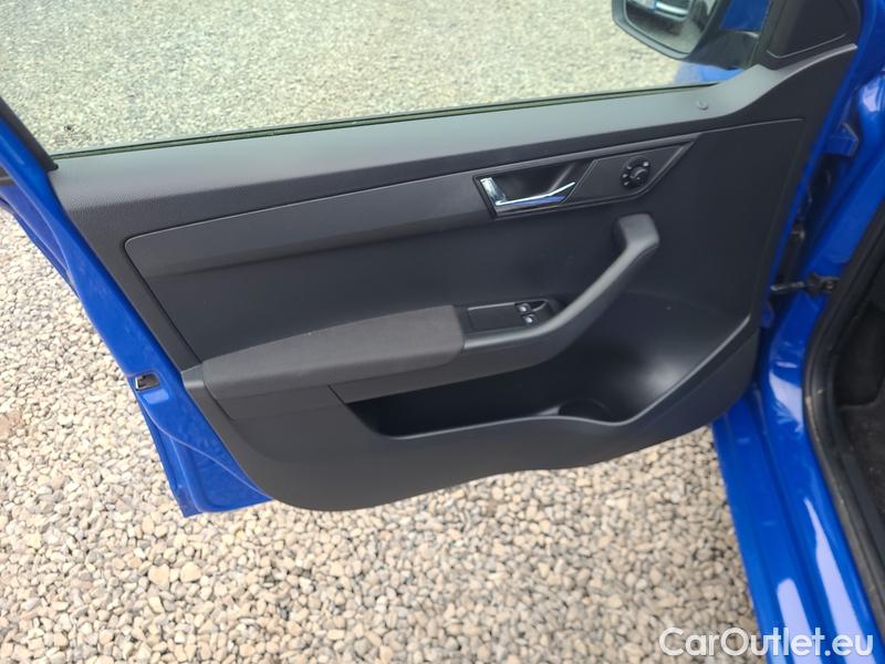  Skoda  Fabia  Combi (2015) Com.1.0TSI 70 Ambition 5d #8