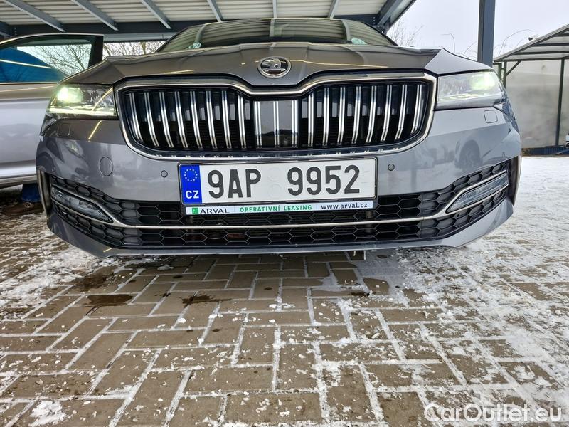  Skoda  Superb  Combi (3T5)(2010) Supe.FL2.0TDI 110 L&K AT #7