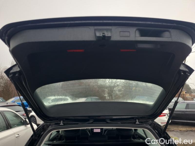  Volkswagen  Passat  Variant (CB5) (2019) Pas.Var.2.0TDI 110 Elegance AT #5