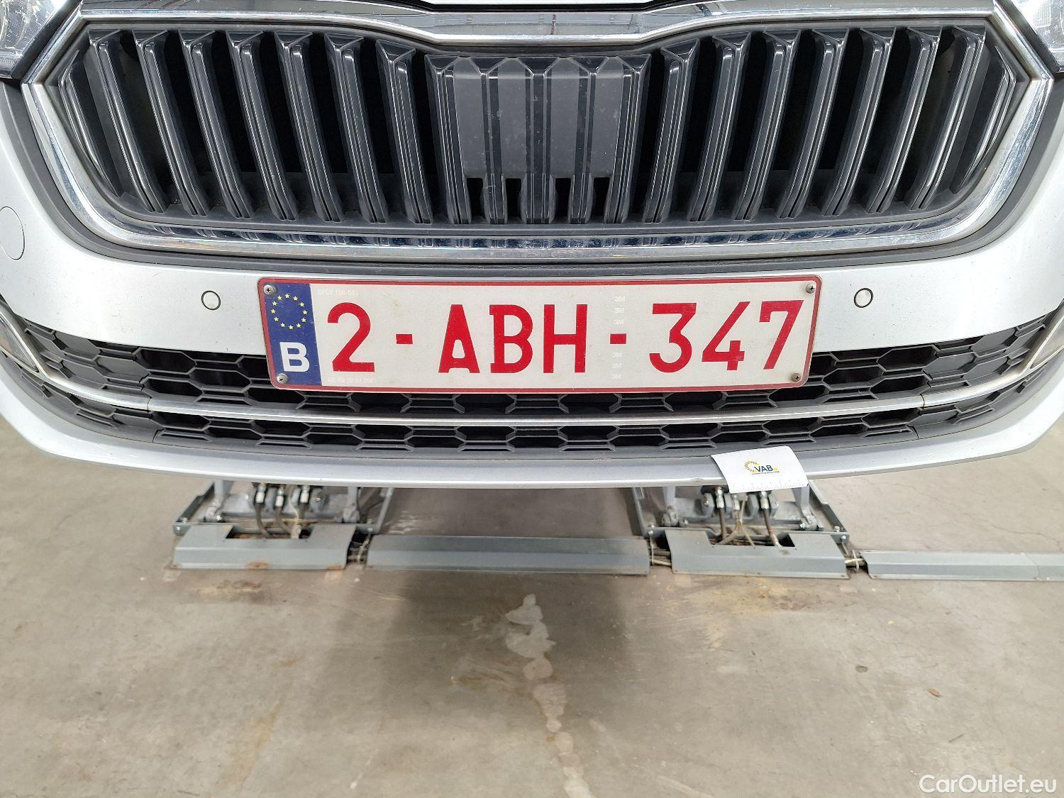  Skoda  Octavia Skoda,  Combi '20, Skoda  Combi 1.0 TSI eTec 81kW DSG7 Ambitio #1