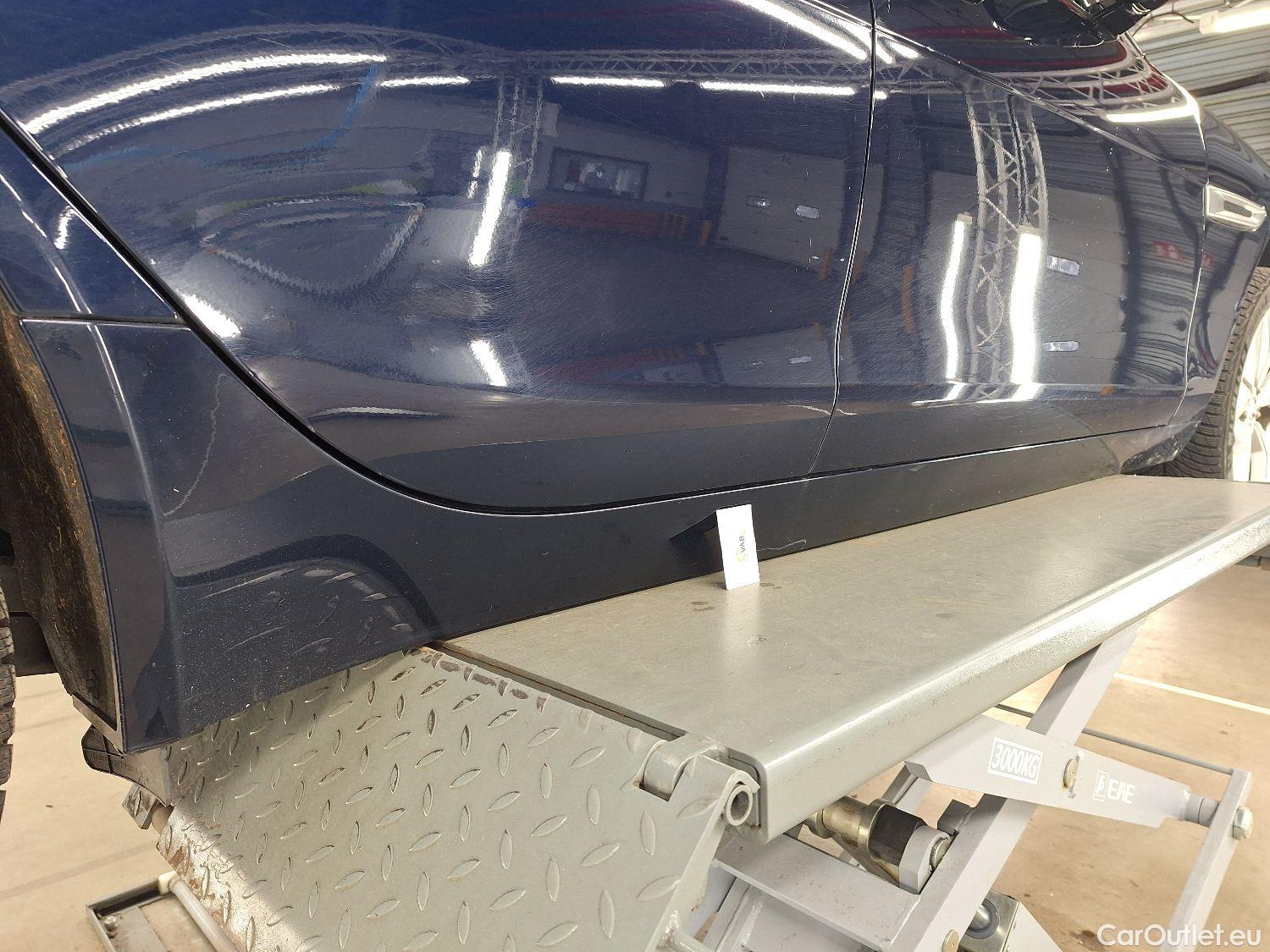  Jaguar  XE Jaguar,  FL'19, Jaguar  D180 Aut. S 4d #9