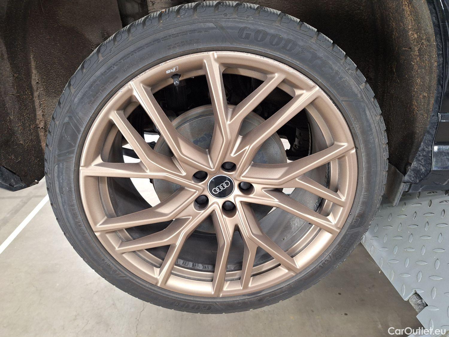  Audi  Q4 E-Tron Audi,  '21 BEV, Audi  40 e-tron Edition One Grey 5d #12