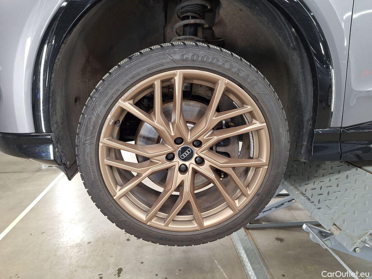  Audi  Q4 E-Tron Audi,  '21 BEV, Audi  40 e-tron Edition One Grey 5d #18