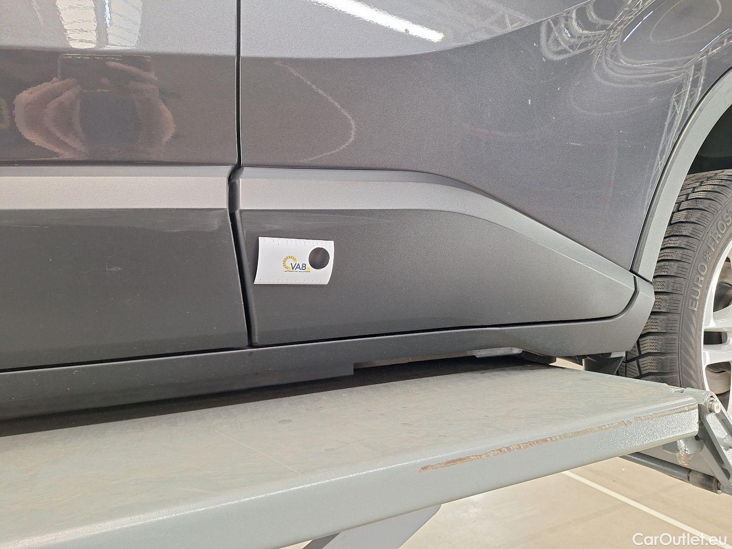  Toyota  C-HR Toyota,  '16, Toyota  1.8 VVT i-Hybrid C-Enter E-CVT 5d #24