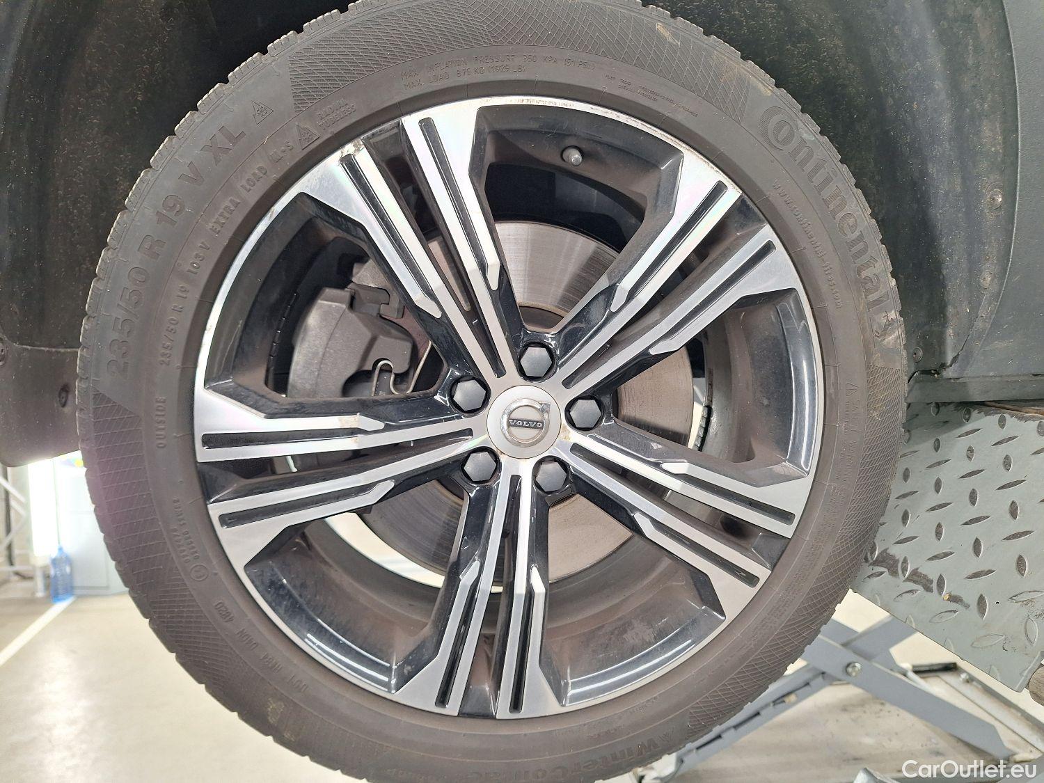  Volvo  XC 40 Volvo, XC40 '17, Volvo XC40 T5 Recharge Geartronic Inscription 5d #9