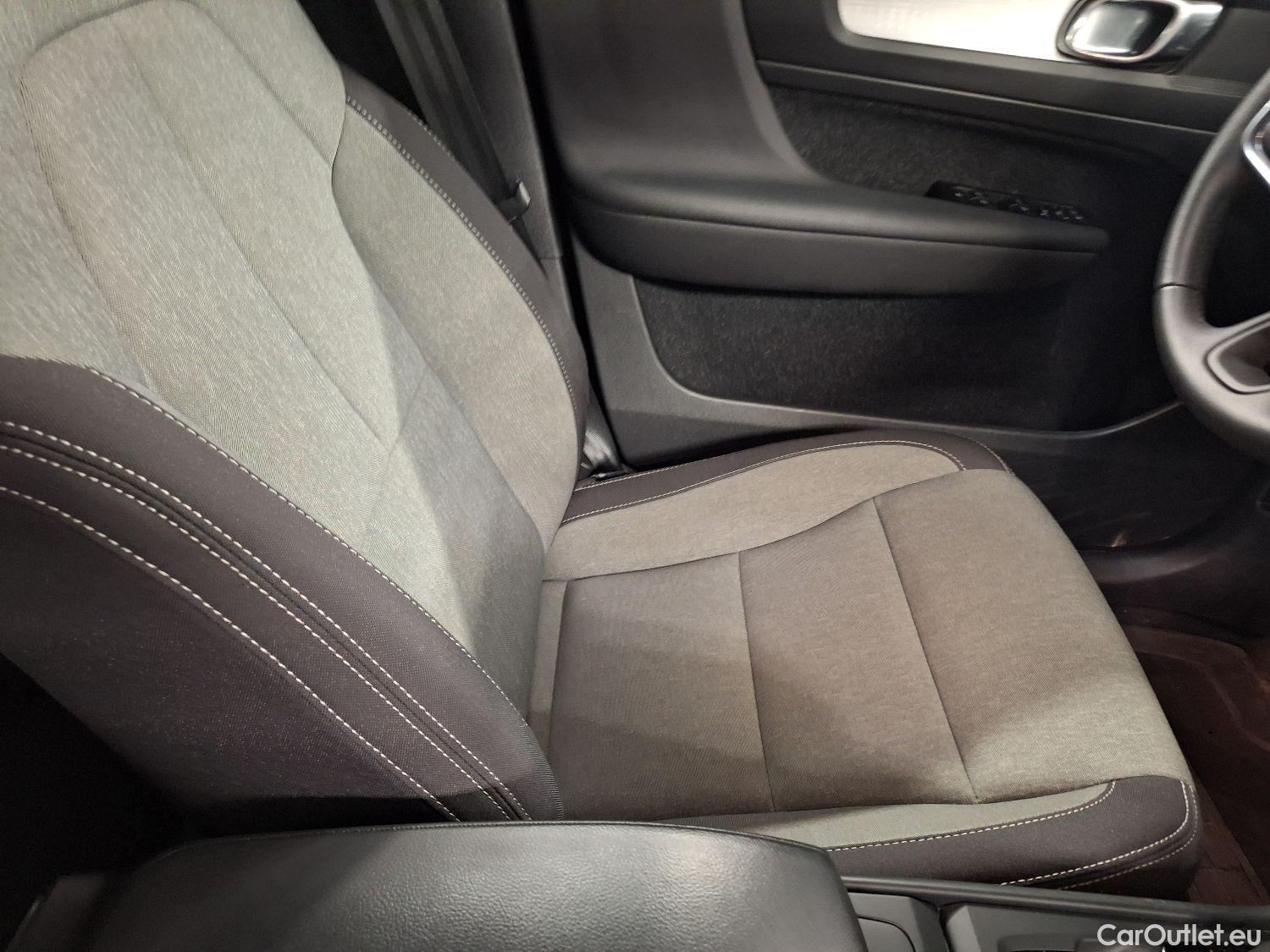  Volvo  XC 40 Volvo, XC40 '17, Volvo XC40 T3 Geartronic Momentum Pro 5d #51