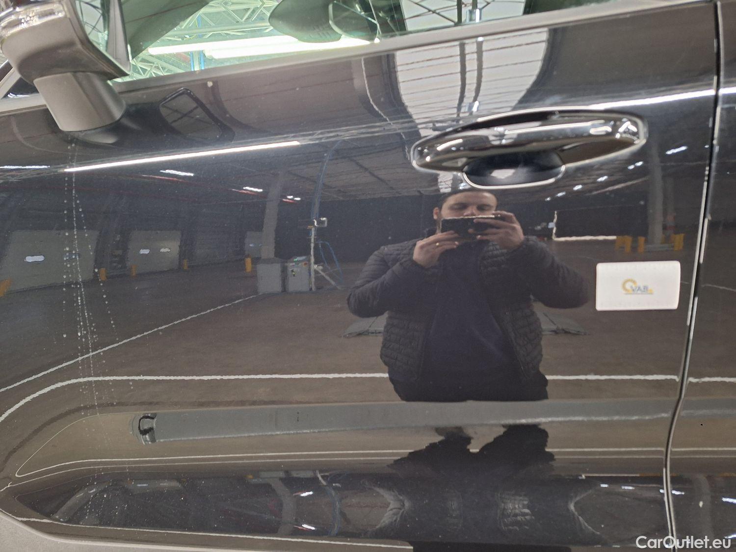  Volvo  XC 40 Volvo, XC40 '17, Volvo XC40 T3 Geartronic Momentum Pro 5d #25