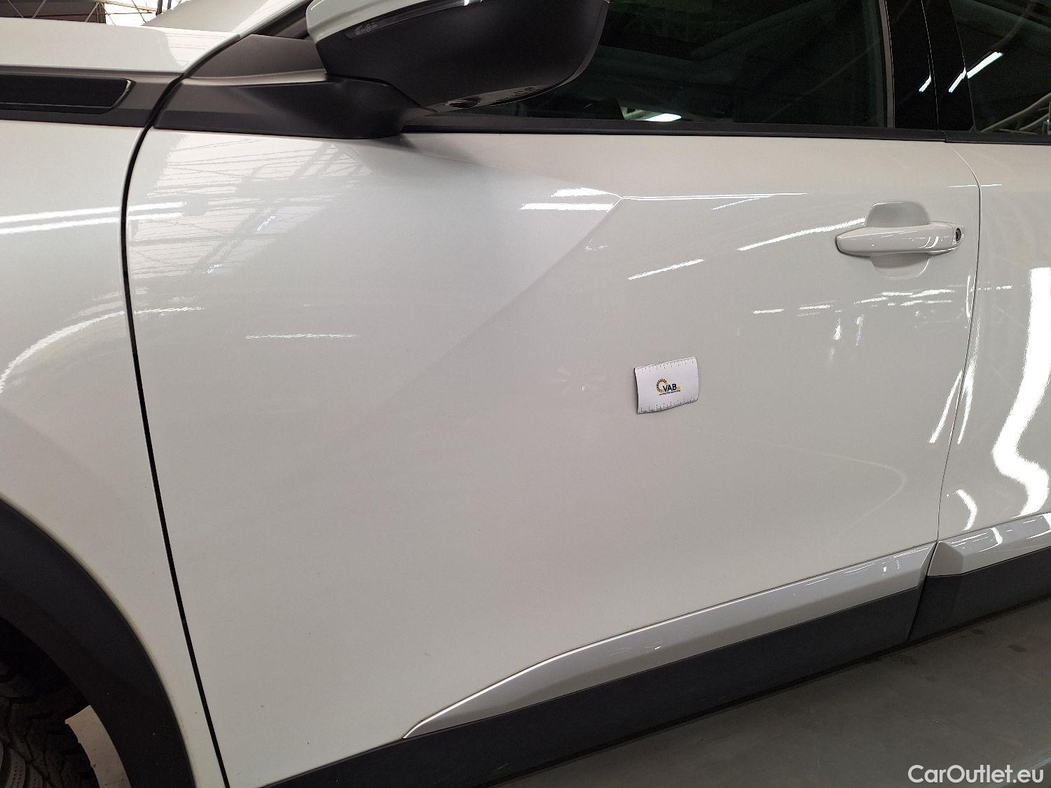  Peugeot  2008 Peugeot,  '19, Peugeot  1.5 BlueHDi 75kW S&S Allure 5d #27