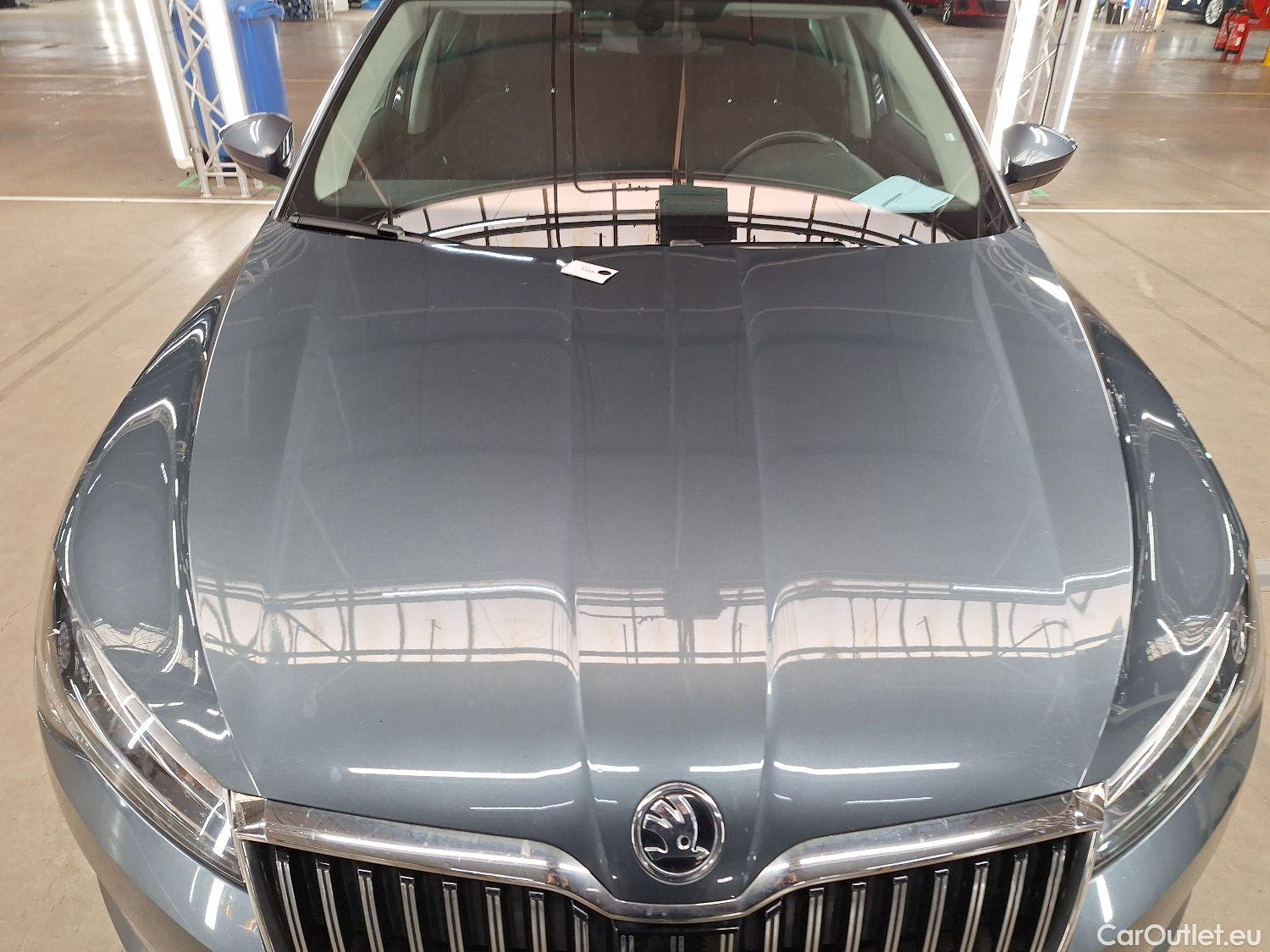  Skoda  Superb Skoda,  FL'19, Skoda  2.0 CRTDI 90kW DSG7 Ambition 5d #48