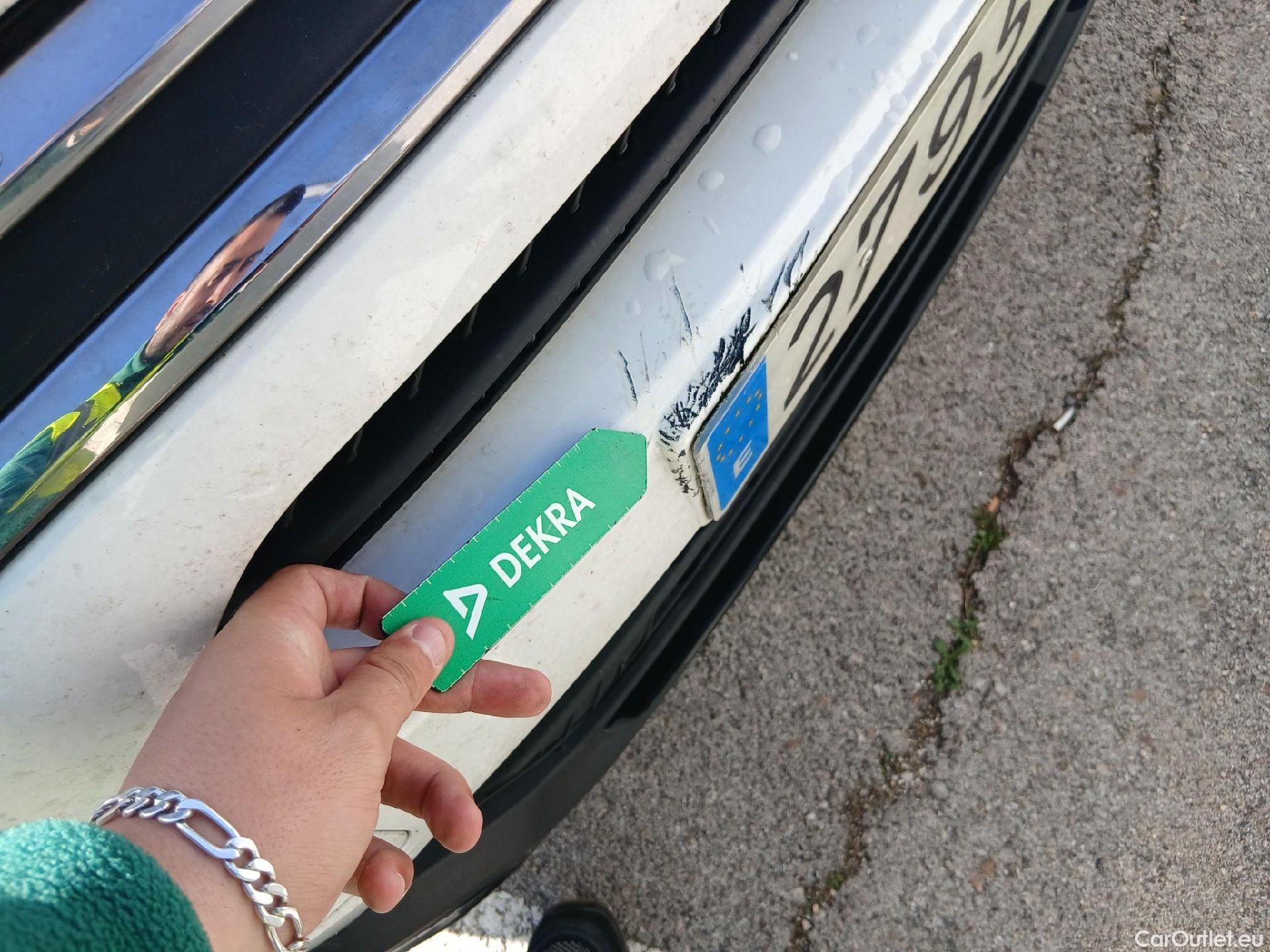  Citroen  C4 CITROEN  / 2020 / 5P / berlina con portón BlueHdi 110 S&S Feel Pack #10