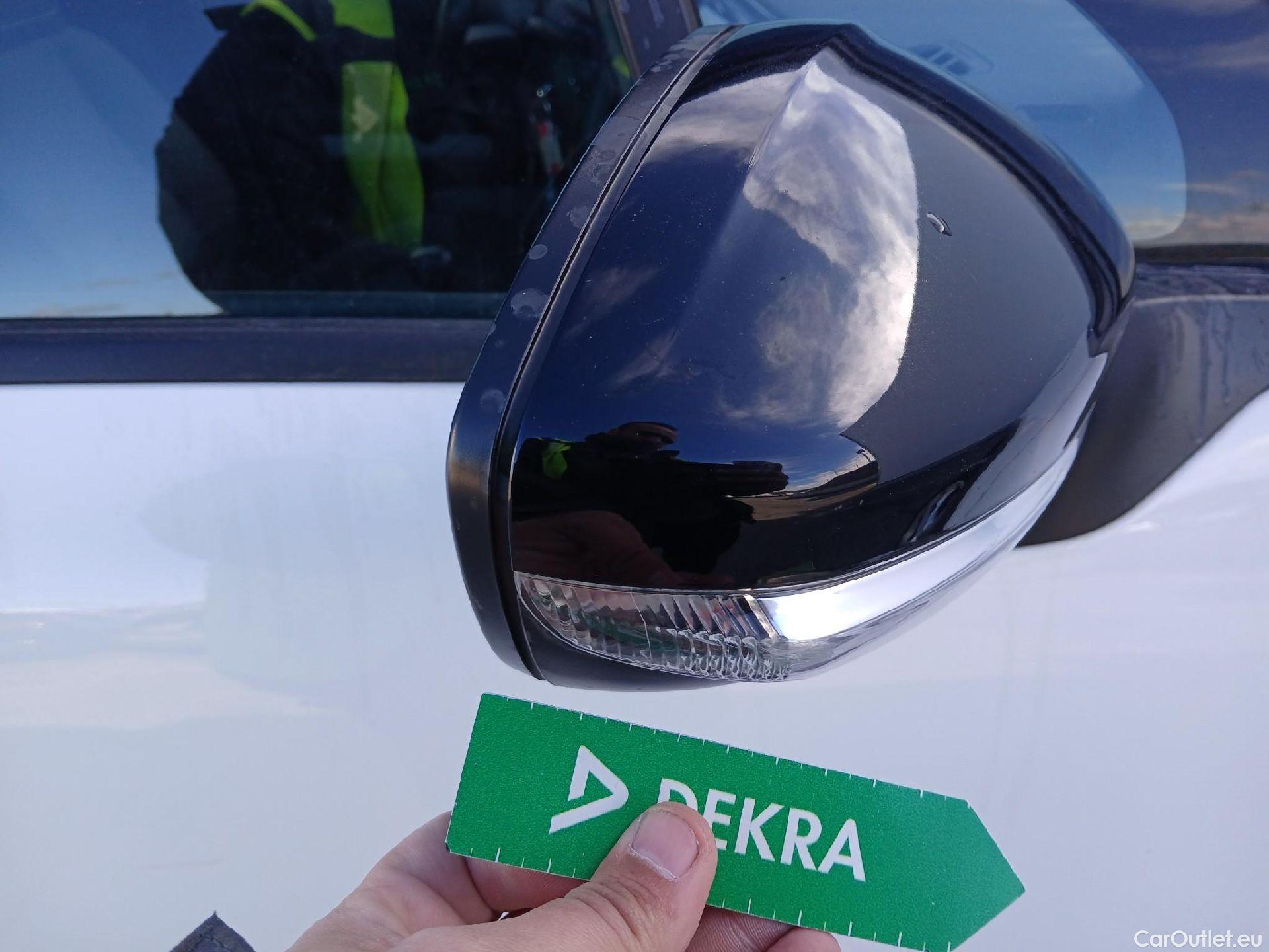  Citroen  C3 CITROEN  / 2020 / 5P / berlina con portón BlueHDi 75KW (100CV) S&S Live Pack #42