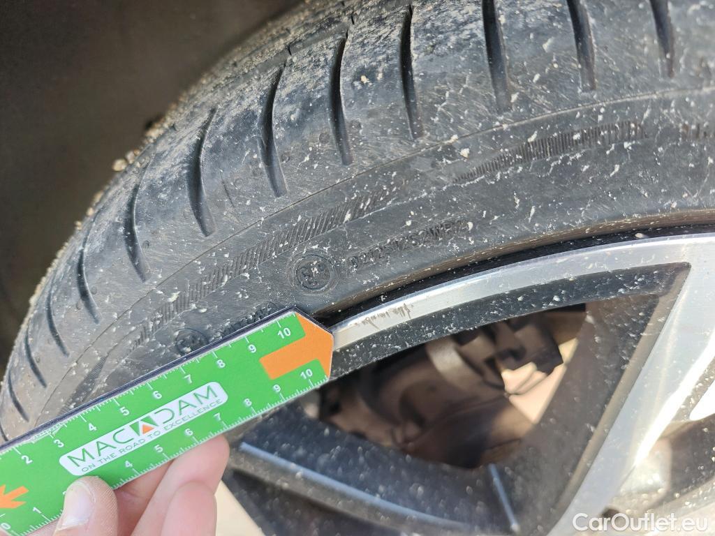  Audi  A3 AUDI  / 2016 / 5P / berlina con portón Sportback ALL-IN edion 30 TDI 85kW(SP) #40