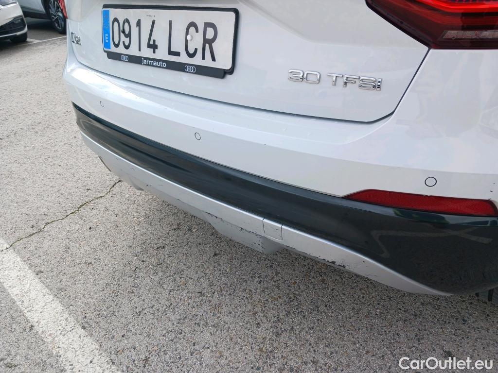  Audi  Q2 AUDI  / 2016 / 5P / todoterreno Design 30 TFSI 85kW (116CV) (AC) #21