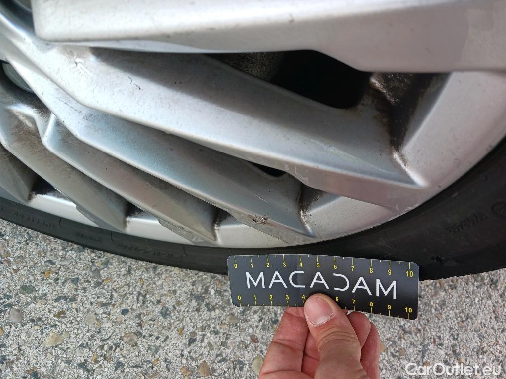  Audi  Q2 AUDI  / 2016 / 5P / todoterreno Design 30 TFSI 85kW (116CV) (AC) #10