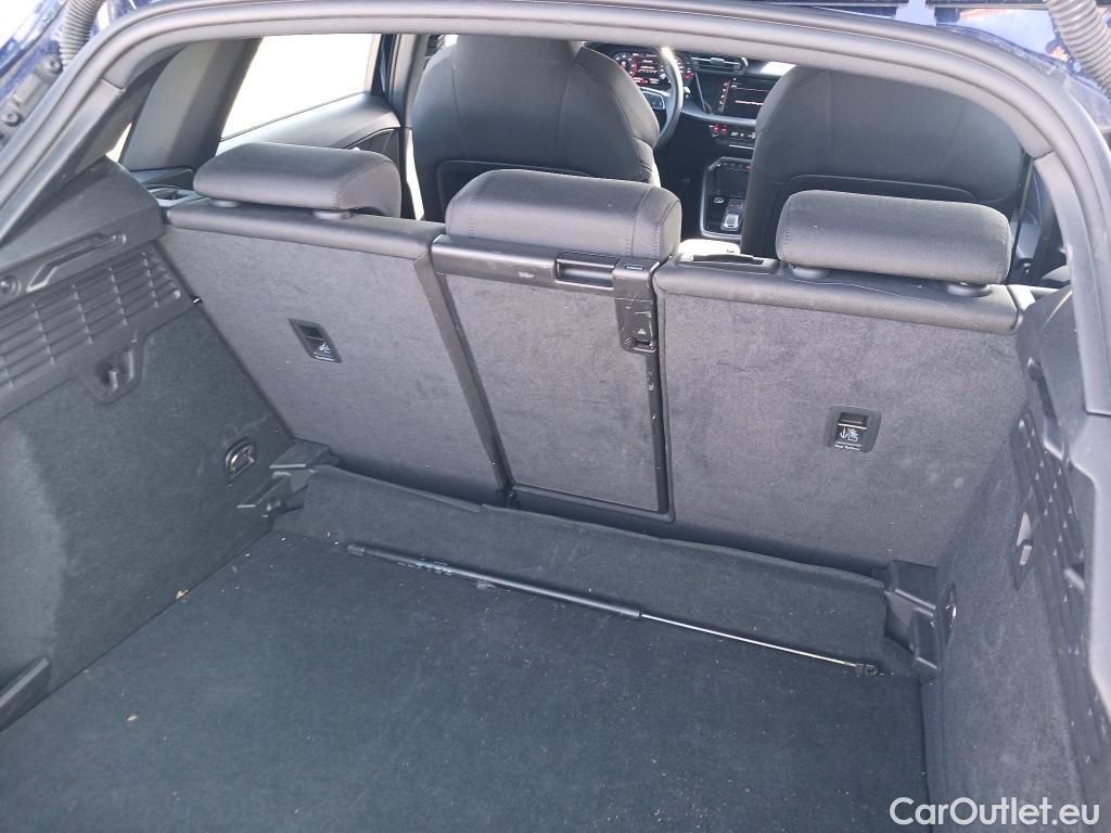  Audi  A3 AUDI  / 2020 / 5P / berlina con portón Sportback S line 35 TDI 110kW S tronic #3