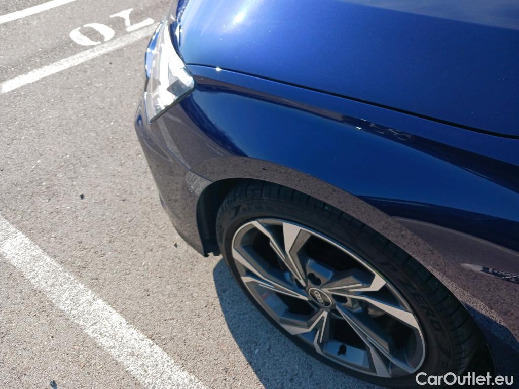  Audi  A3 AUDI  / 2020 / 5P / berlina con portón Sportback S line 35 TDI 110kW S tronic #11