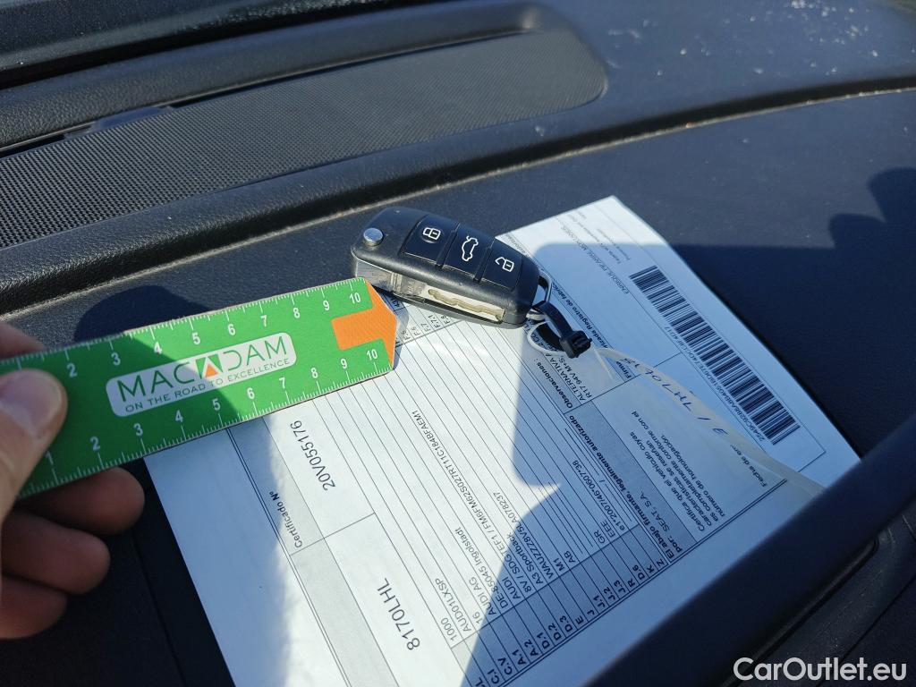  Audi  A3 AUDI  / 2016 / 5P / berlina con portón Sportback ALL-IN edion 30 TDI 85kW(SP) #1