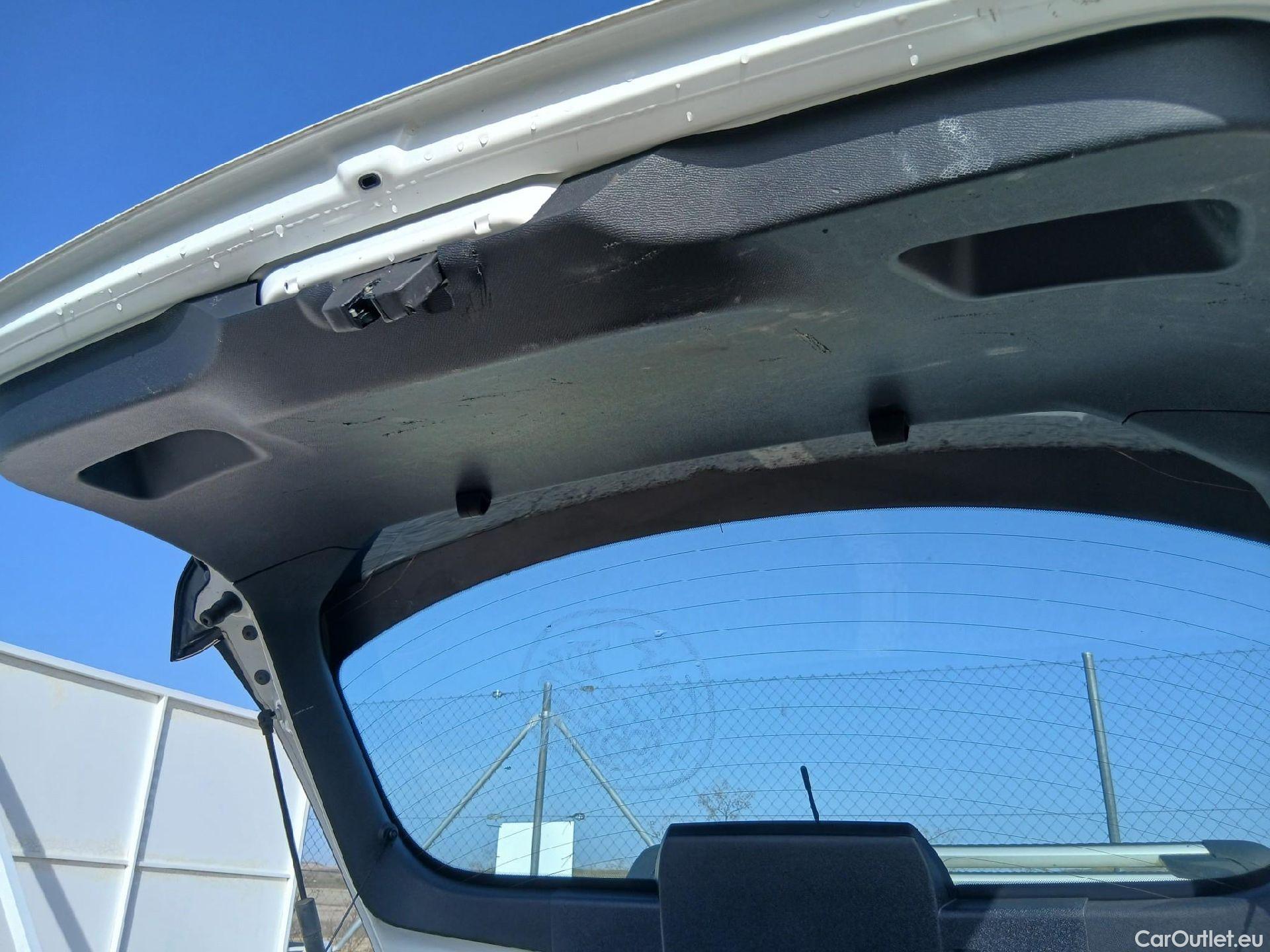  Citroen  C4 CITROEN  / 2020 / 5P / berlina con portón BlueHdi 110 S&S Feel Pack #5