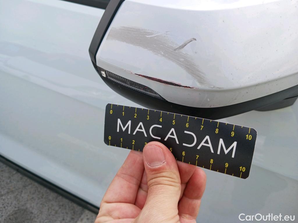  Audi  Q2 AUDI  / 2016 / 5P / todoterreno Design 30 TFSI 85kW (116CV) (AC) #28