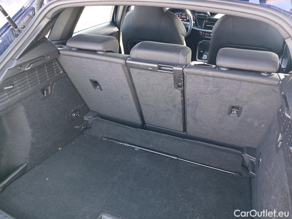  Audi  A3 AUDI  / 2020 / 5P / berlina con portón Sportback S line 35 TDI 110kW S tronic #4