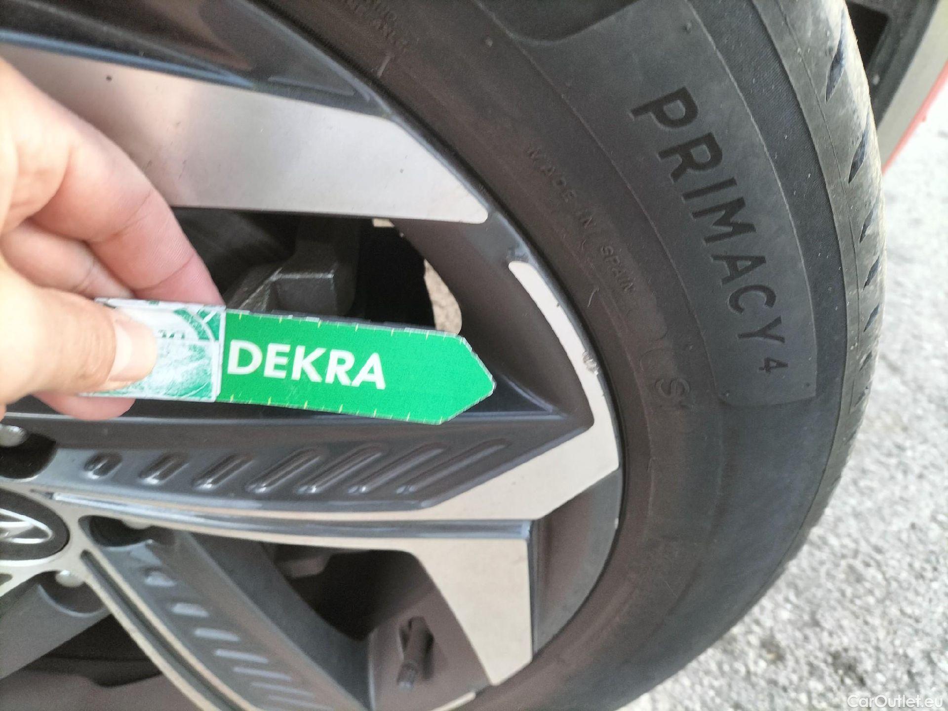  Hyundai  Tucson HYUNDAI  / 2020 / 5P / todoterreno 1.6 TGDI 169kW HEV Tecno Auto 2C #14